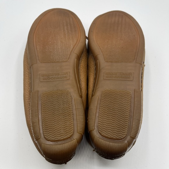 Mnnetonka 490W Moccasins - Picture 6 of 7